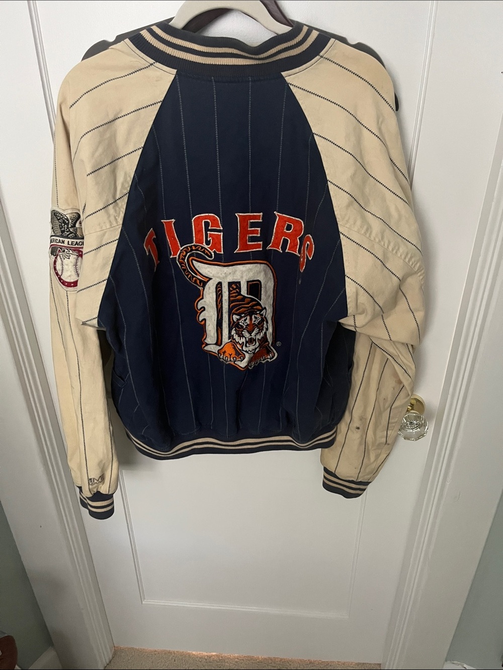 Vintage Detroit Tigers jacket - Picture 2 of 7
